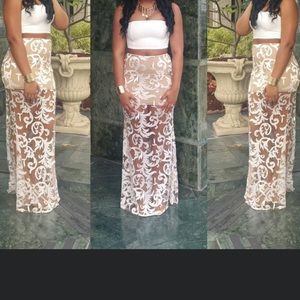 2 piece skirt set size large. Worn once